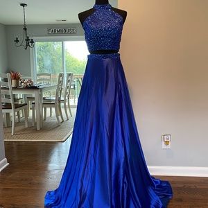 Formal/Prom Dress - Brand New - Size 6 $100 OBO